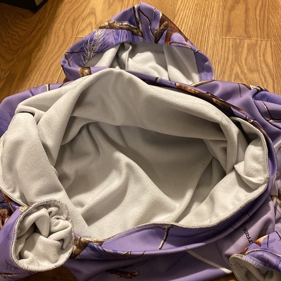 Cabela’s RealTree Women’s Purple Camo Lined  Hoodie (Size XL) - Picture 7 of 10